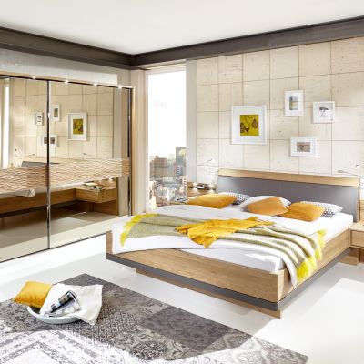 Gallery 12
