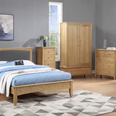 How to choose a bedside table for your bedroom